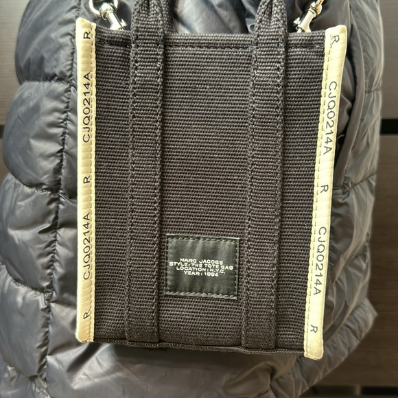 MARC JACOBS
The Jacquard Mini Tote Bag - Picture 6 of 14